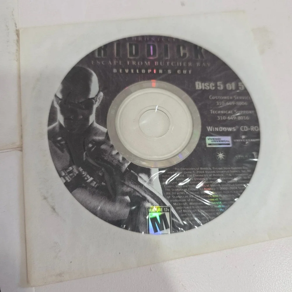 Chronicles of Riddick Escape From Butcher Bay PC 5 Disc Set Developer's Cut